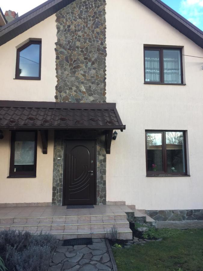 Apartments In A Private House Ivano-Frankivsk Exterior foto